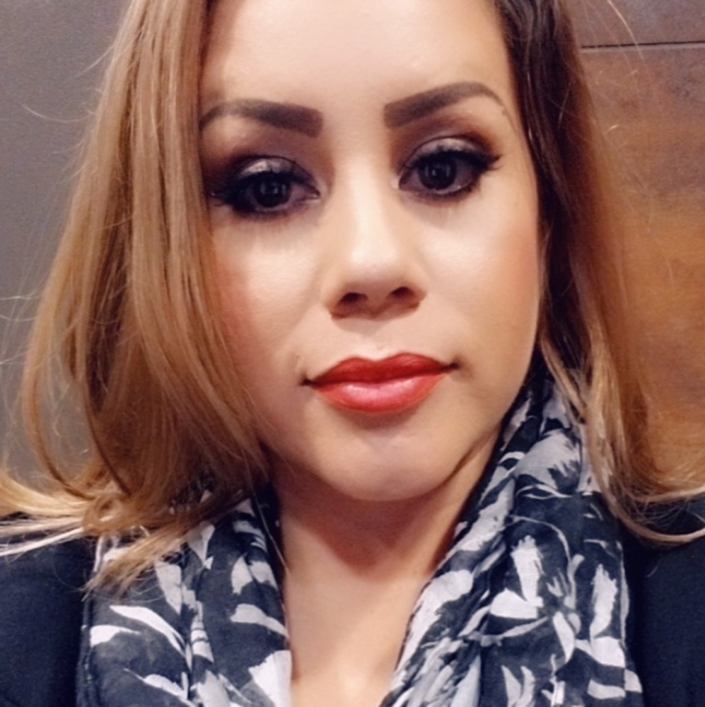 Meet your Posher, Desaray